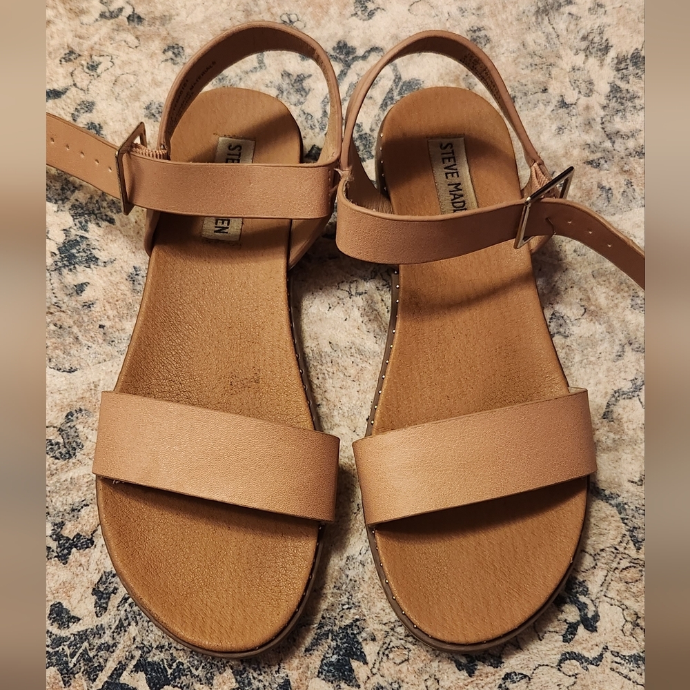 Steve Madden Beige Tan Nude Women's Sandals Tesa